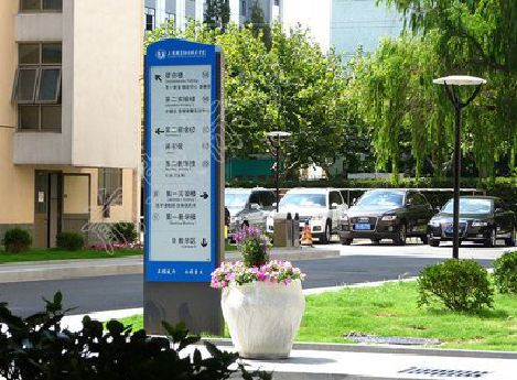 柳州哪些因素影响宣传栏的制作？